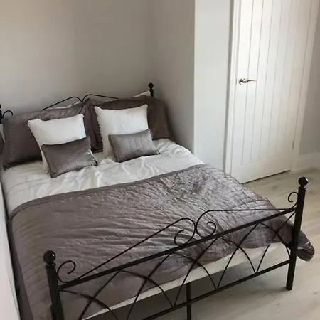 펜션 Falmouth House 3 Bedrooms 5 Beds Workstays Uk *