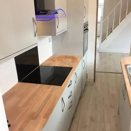 Falmouth House 3 Bedrooms 5 Beds Workstays Uk Casa de Férias Middlesbrough